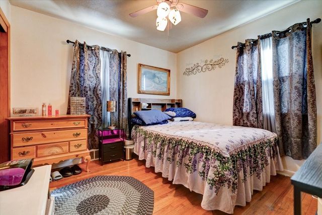 300 Hughes Avenue, Des Moines, IA 50315