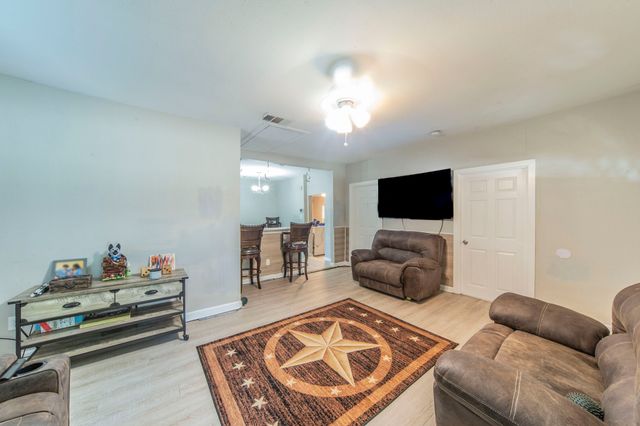 115 Front Street, Weatherford, TX 76086