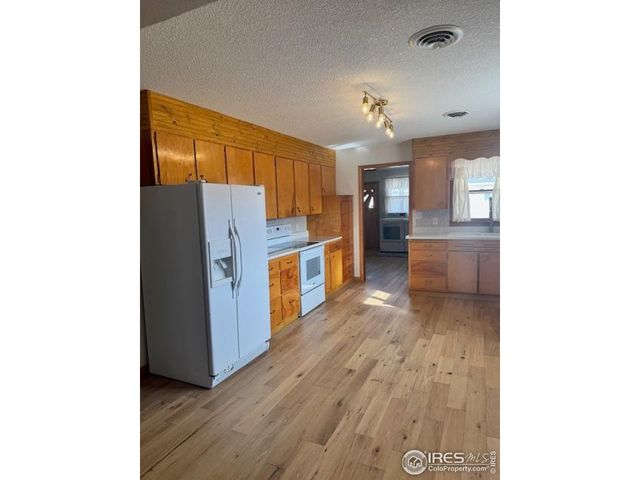 315 E Emerson St, Holyoke, CO 80734