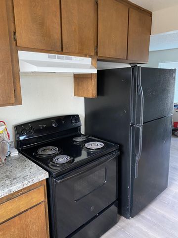 1801 Parallel Street, Shasta Lake, CA 96019