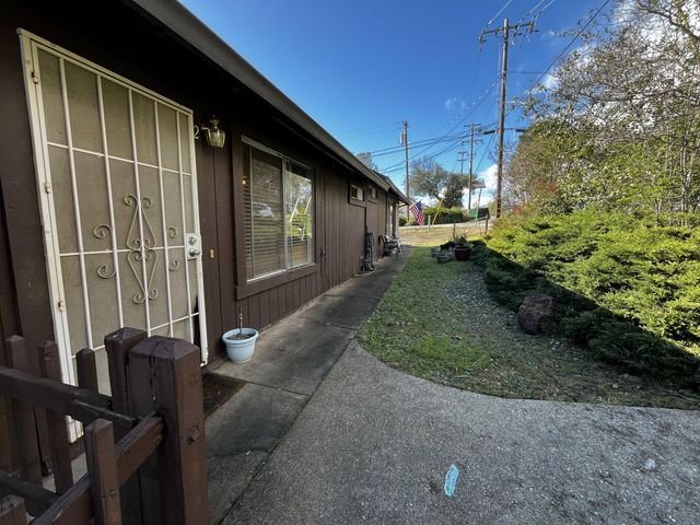 1801 Parallel Street, Shasta Lake, CA 96019