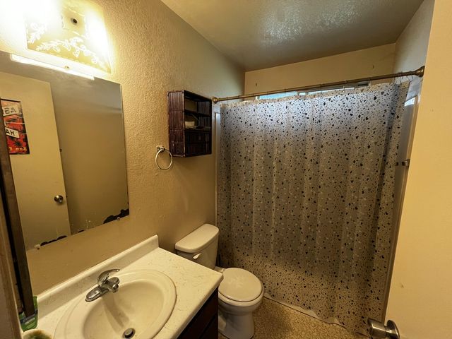 1801 Parallel Street, Shasta Lake, CA 96019