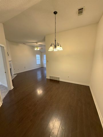 6893 CENTURY OAKS DR, Unincorporated, TN 38018