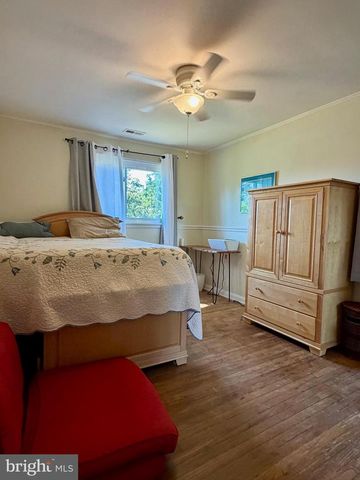 25 PANORAMA DR, Oxon Hill, MD 20745