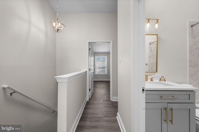 122 COURTLAND WOODS CIR, Pikesville, MD 21208