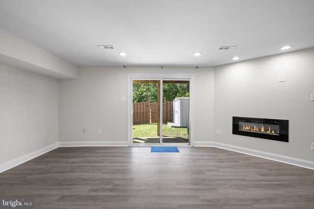 122 COURTLAND WOODS CIR, Pikesville, MD 21208