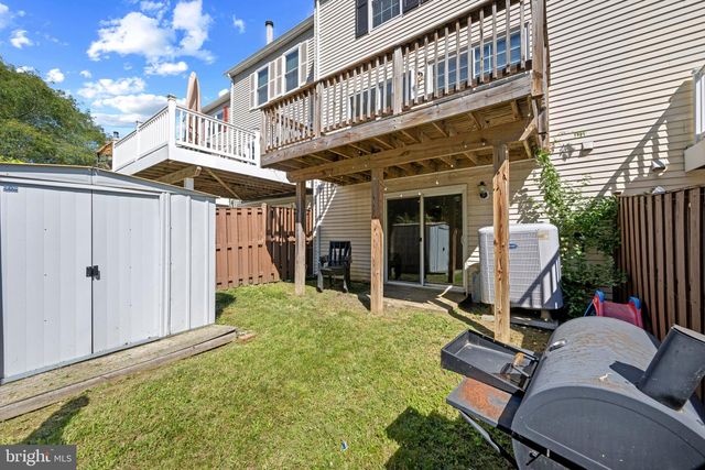 122 COURTLAND WOODS CIR, Pikesville, MD 21208