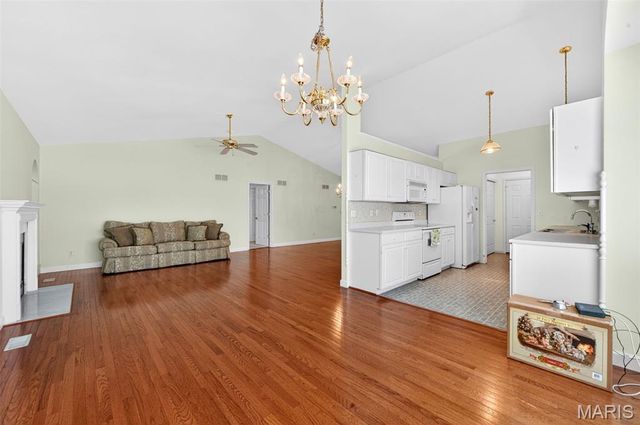 520 Woodview Meadows Court, Wentzville, MO 63385