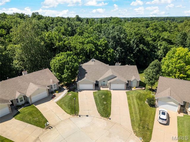 520 Woodview Meadows Court, Wentzville, MO 63385