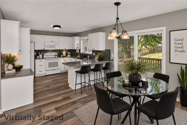 513 Park Street, Van Meter, IA 50261