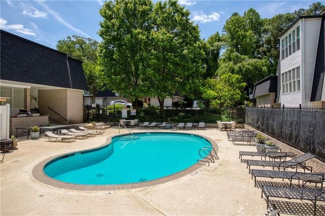 5120 Chemin De Vie, Atlanta, GA 30342