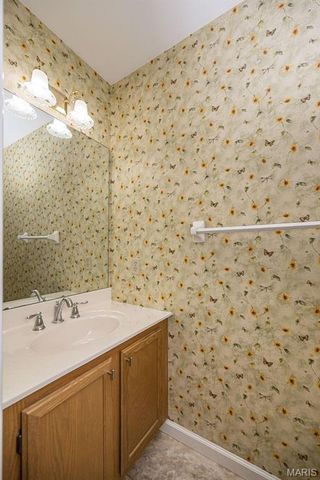308 Kehrs Mill Bend Court, Ballwin, MO 63011