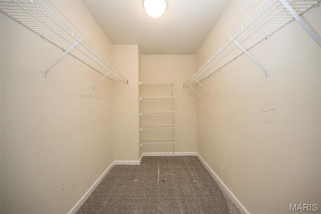 308 Kehrs Mill Bend Court, Ballwin, MO 63011