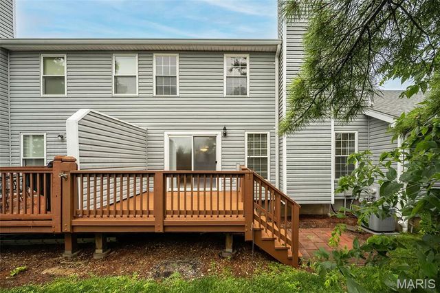 308 Kehrs Mill Bend Court, Ballwin, MO 63011