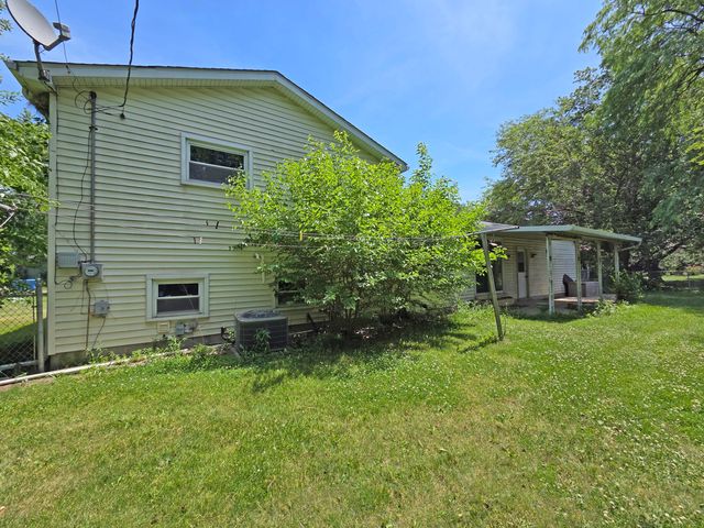 785 Aztec Court, Lowell, IN 46356