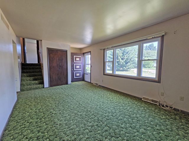 785 Aztec Court, Lowell, IN 46356