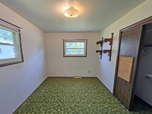 785 Aztec Court, Lowell, IN 46356