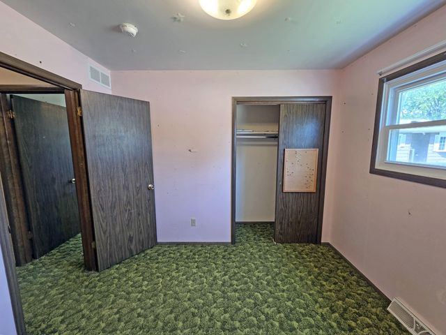 785 Aztec Court, Lowell, IN 46356