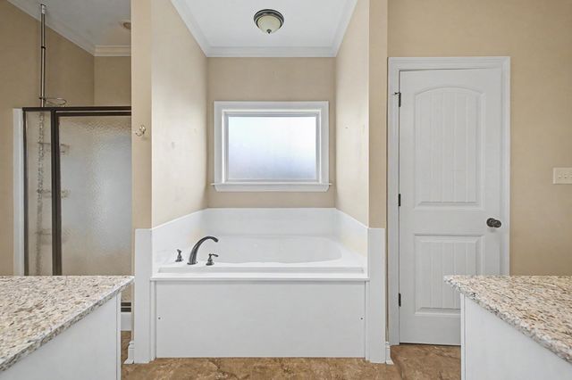 210 Chantilly Drive, Houma, LA 70360