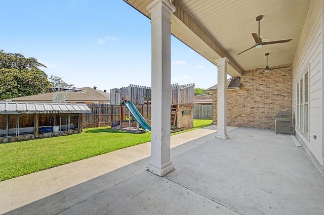 210 Chantilly Drive, Houma, LA 70360
