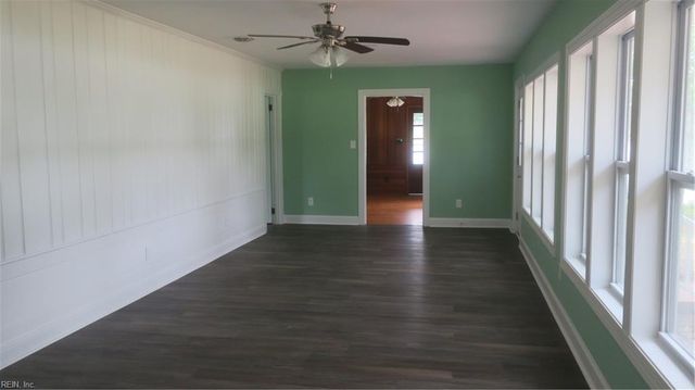 276 Harris Creek RD, Hampton, VA 23669