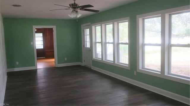276 Harris Creek RD, Hampton, VA 23669