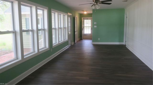276 Harris Creek RD, Hampton, VA 23669