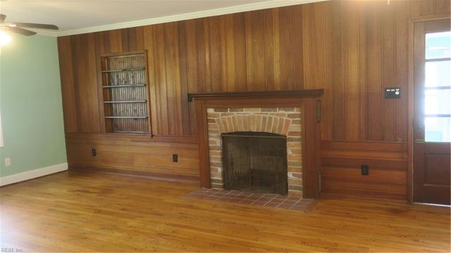 276 Harris Creek RD, Hampton, VA 23669