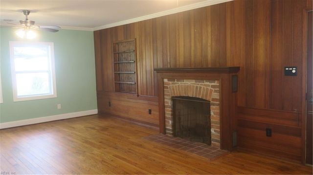 276 Harris Creek RD, Hampton, VA 23669