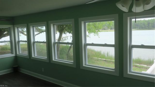 276 Harris Creek RD, Hampton, VA 23669