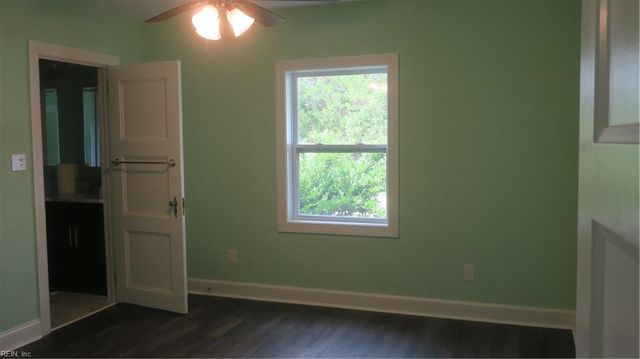 276 Harris Creek RD, Hampton, VA 23669