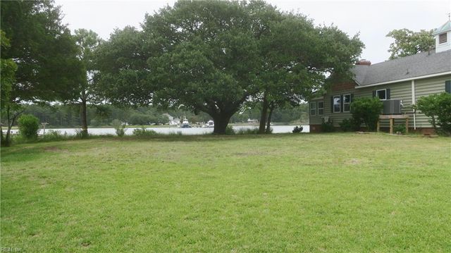 276 Harris Creek RD, Hampton, VA 23669