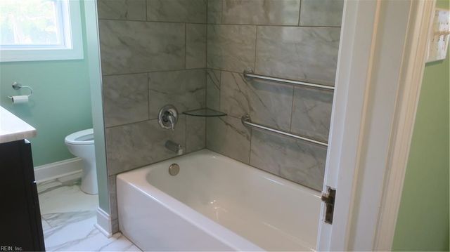 276 Harris Creek RD, Hampton, VA 23669