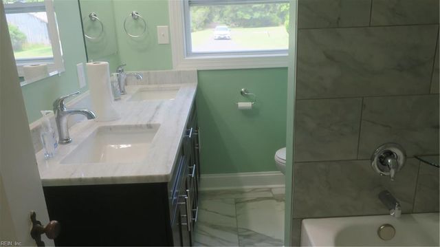 276 Harris Creek RD, Hampton, VA 23669