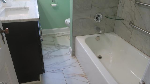 276 Harris Creek RD, Hampton, VA 23669