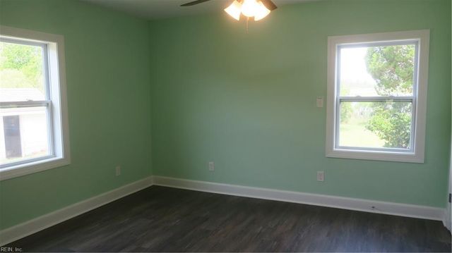 276 Harris Creek RD, Hampton, VA 23669