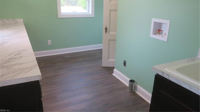 276 Harris Creek RD, Hampton, VA 23669