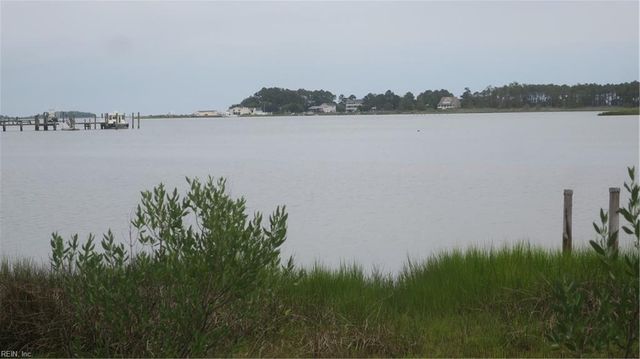 276 Harris Creek RD, Hampton, VA 23669