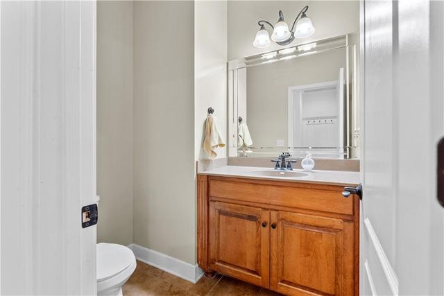 8804 SE 1st Street, Lee's Summit, MO 64064