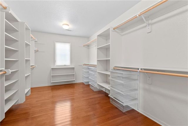 8804 SE 1st Street, Lee's Summit, MO 64064