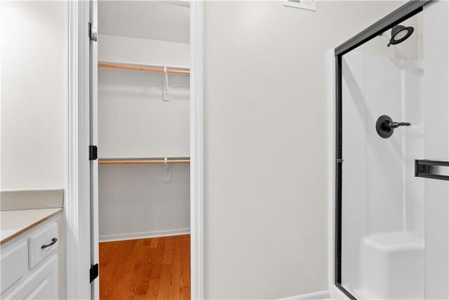 8804 SE 1st Street, Lee's Summit, MO 64064