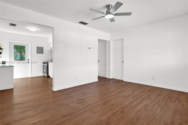 2760 NW 13th Ct, Fort Lauderdale, FL 33311