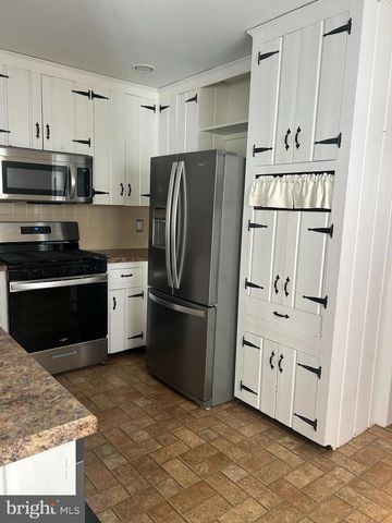 337 HIGHLAND AVE, Downingtown, PA 19335