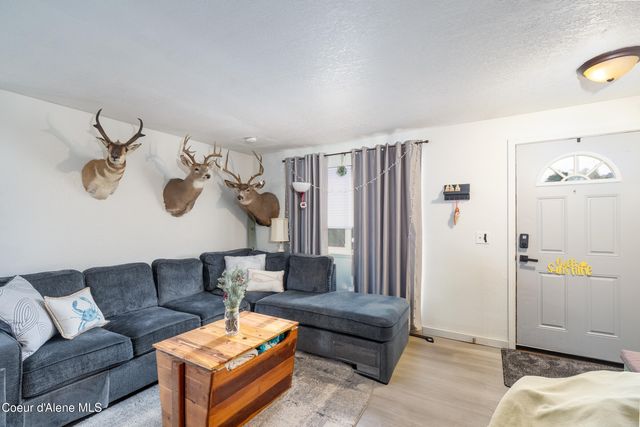 1609 E Park Ln, Post Falls, ID 83854