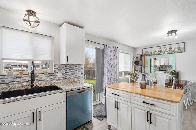 1609 E Park Ln, Post Falls, ID 83854