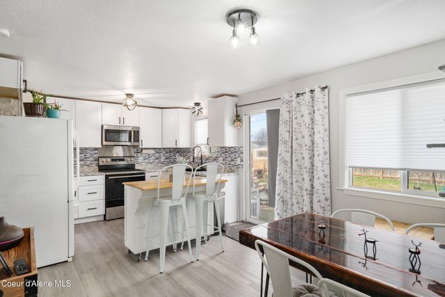 1609 E Park Ln, Post Falls, ID 83854