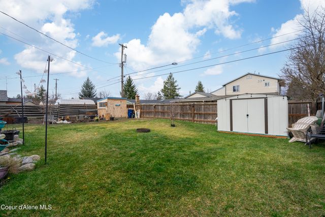 1609 E Park Ln, Post Falls, ID 83854