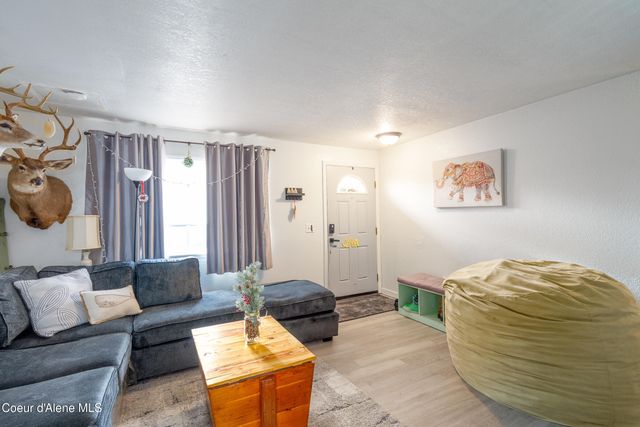 1609 E Park Ln, Post Falls, ID 83854