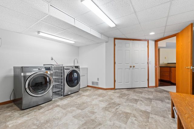 6315 Sequoia Circle, Eden Prairie, MN 55346