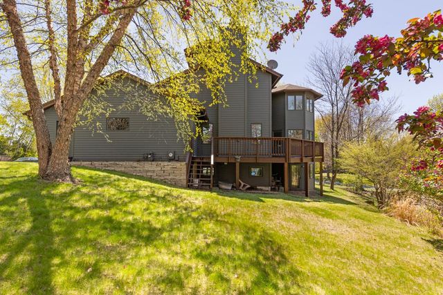 6315 Sequoia Circle, Eden Prairie, MN 55346